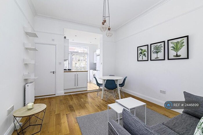 2 Bedroom Flat To Rent In Yonge Park, London, N4