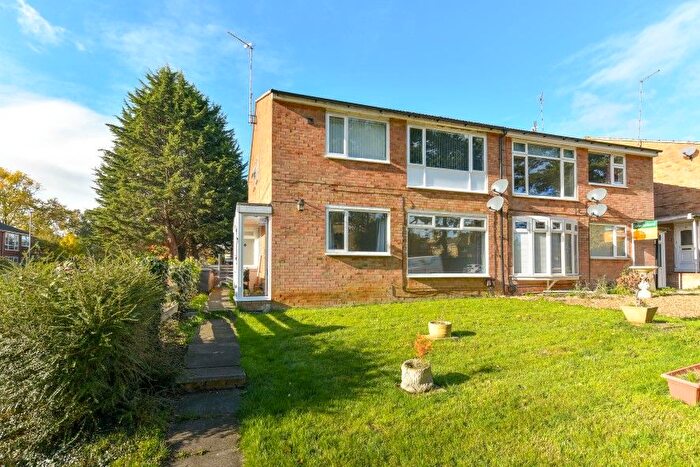 2 Bedroom Maisonette For Sale In Conifer Rise, Westone, Northampton, Northamptonshire, NN3