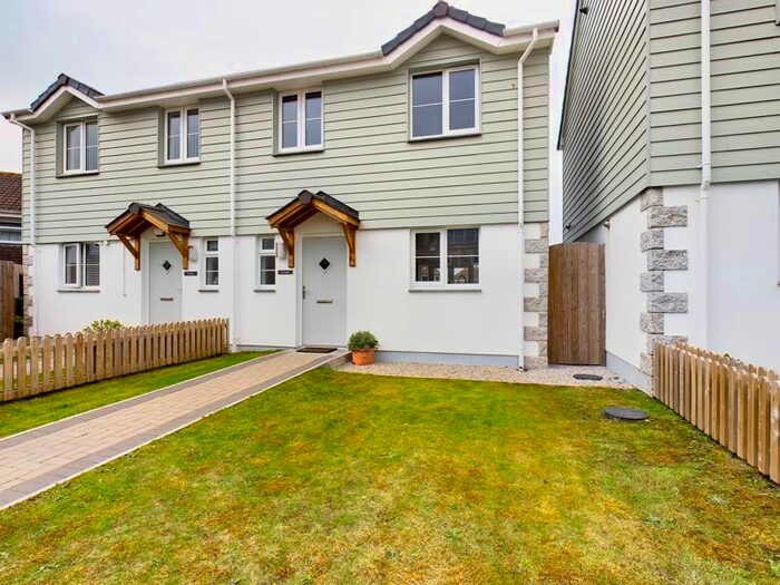 3 Bedroom Property To Rent In Cottage Gardens, Camborne, TR14