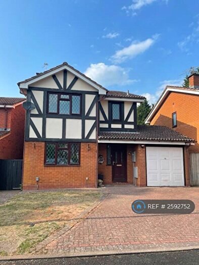 3 Bedroom Detached House To Rent In Stephenson Close, Leamington Spa, CV32