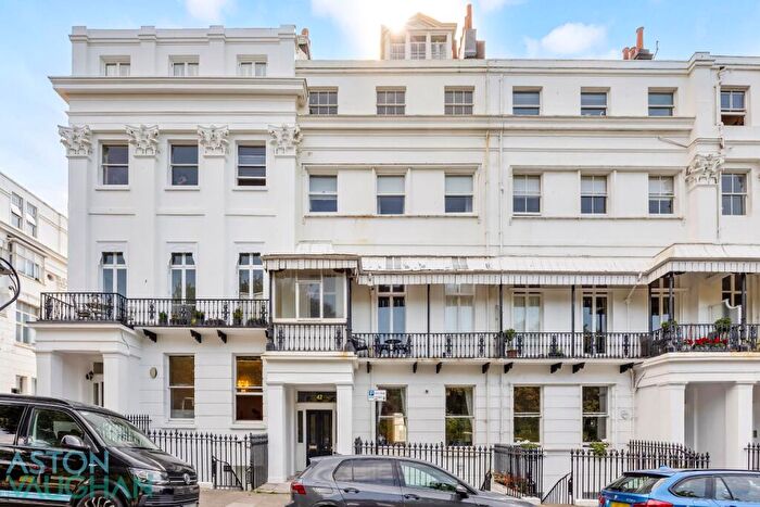 4 Bedroom Apartment For Sale In Sussex Square, Brighton, East Sussex, BN2