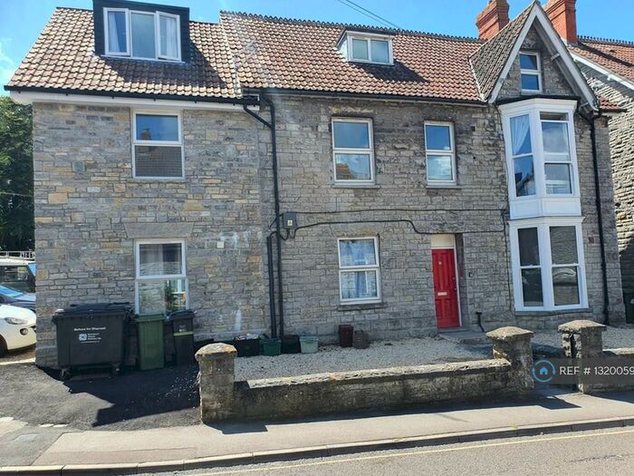 1 Bedroom Flat To Rent In Vestry Road, Street, BA16