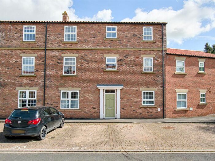 2 Bedroom Flat To Rent In Wilkinson Court, Easingwold, YO61