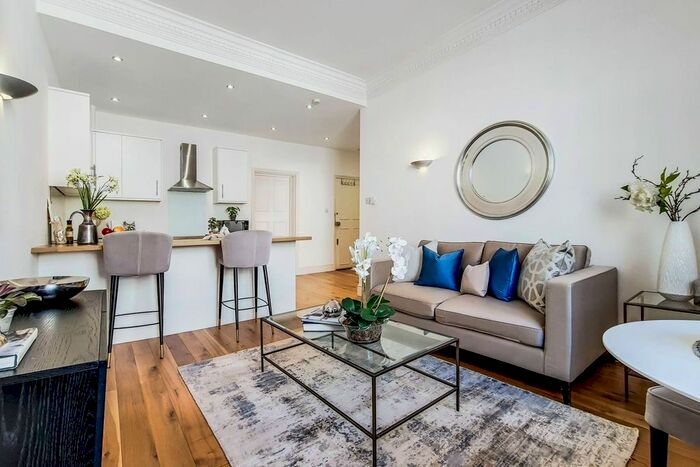 2 Bedroom Flat To Rent In Elvaston Place, South Kensington, London, SW7