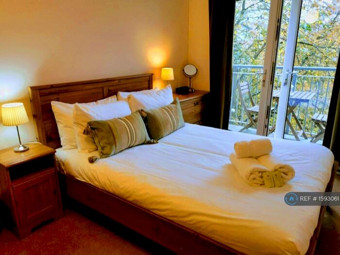 2 Bedroom Flat To Rent In Pilrig Heights, Edinburgh, EH6