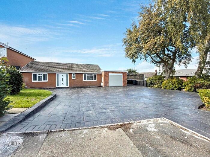 4 Bedroom Detached Bungalow For Sale In Arlen Drive, Great Barr, Birmingham, B43