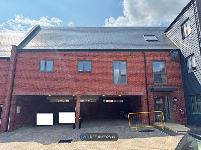 2 Bedroom Flat To Rent In Rolfe Road, Chelmsford, CM1