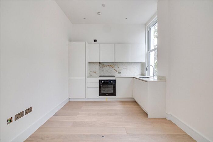 2 Bedroom Flat To Rent In Ongar Road, London, SW6