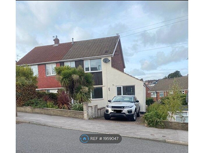 3 Bedroom Semi-Detached House To Rent In Fellowsfield Way, Rotherham, S61