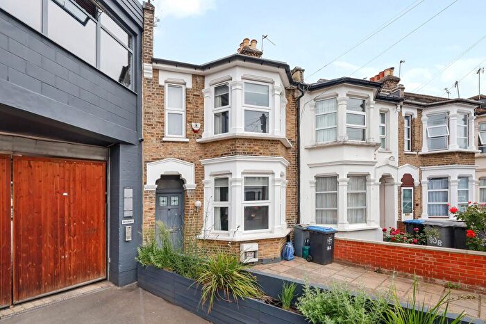 4 Bedroom Terraced House For Sale In Villiers Road, London, NW2