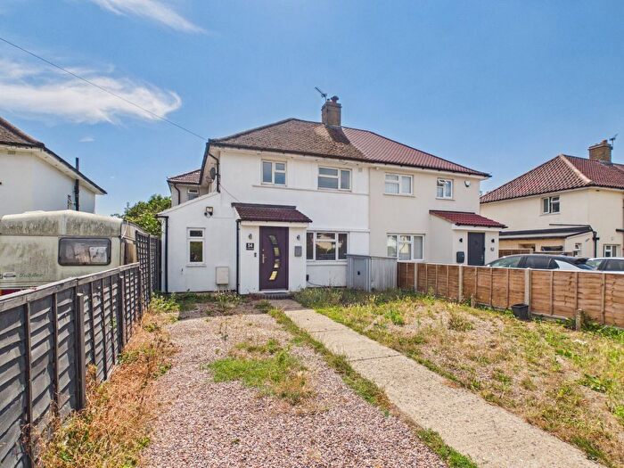 3 Bedroom Semi-Detached House For Sale In St. Pauls Road, Staines-Upon-Thames, Surrey, TW18