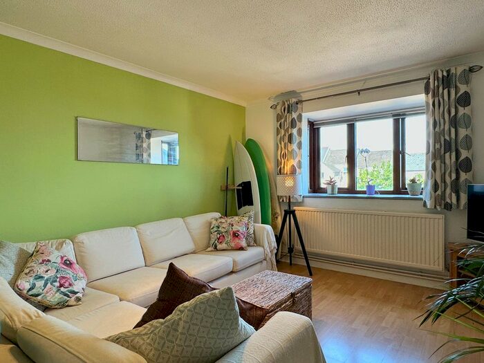 2 Bedroom Flat To Rent In Sarlou Court, Uplands, Swansea, SA2