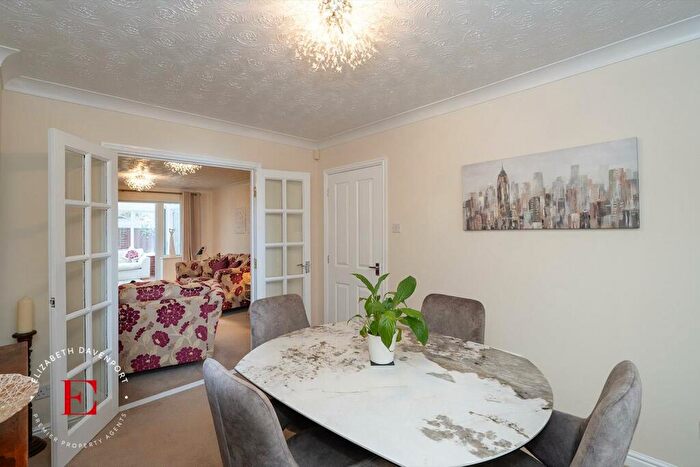 4 Bedroom Detached House For Sale In Monks Field Close, Coventry, CV4