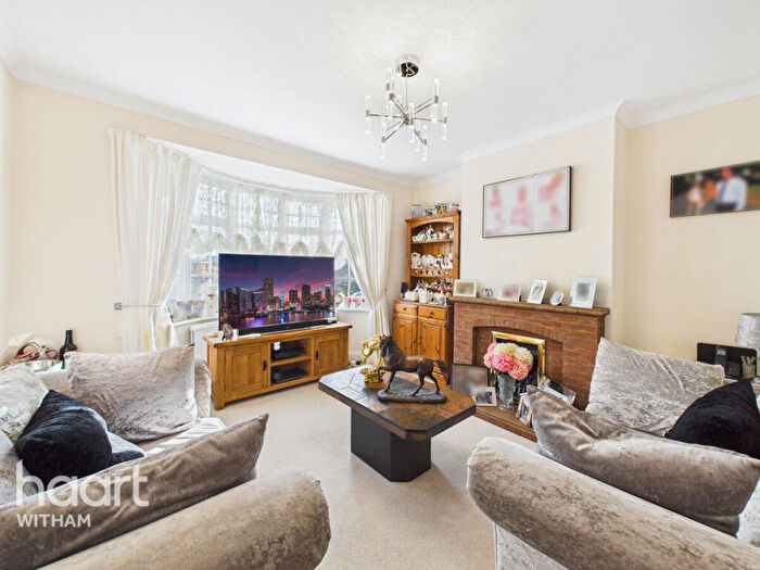 4 Bedroom Bungalow For Sale In Anchor Road, Tiptree, CO5