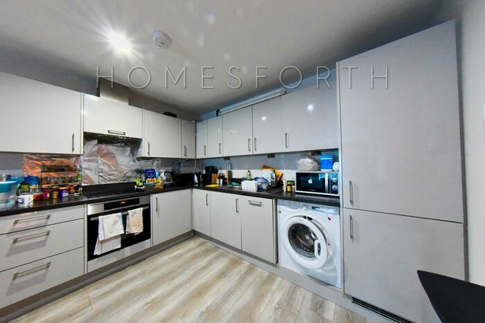 1 Bedroom Flat To Rent In Ballards Lane, North Finchley, N12