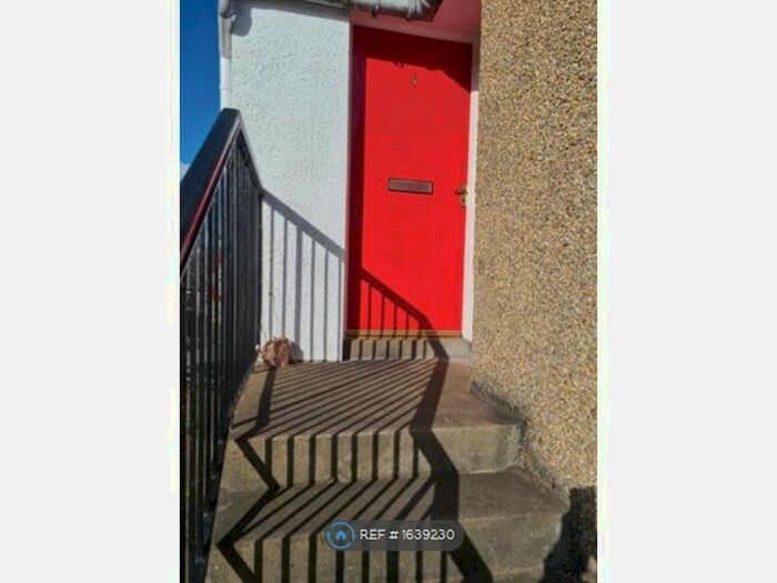 2 Bedroom Flat To Rent In Methven Square, Methven (Near Crieff), PH1