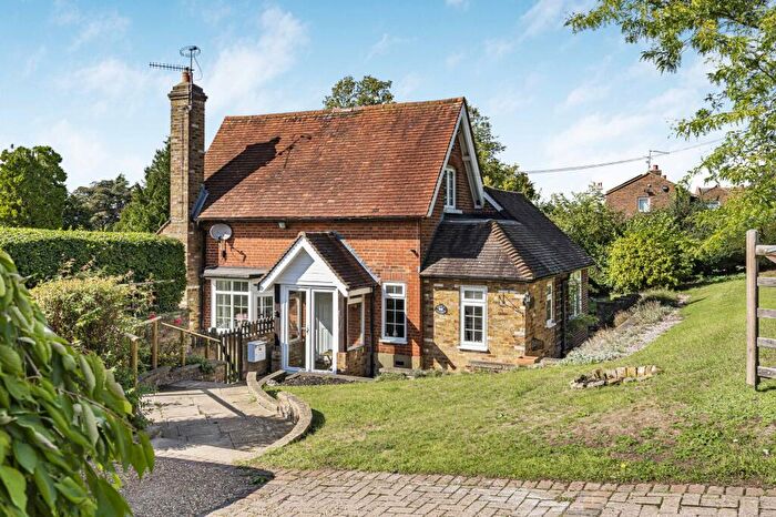 2 Bedroom Detached House To Rent In Downs Lane, Leatherhead, KT22