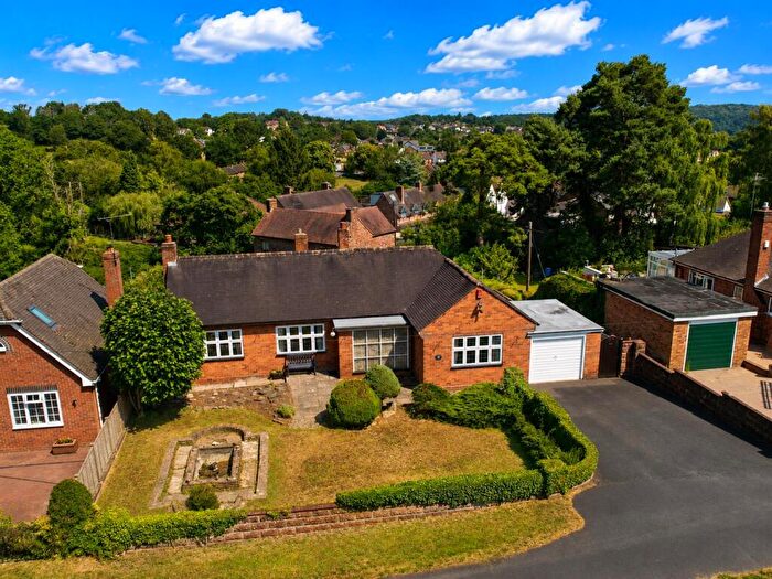 2 Bedroom Detached Bungalow For Sale In Compton Road, Kinver, Stourbridge, DY7