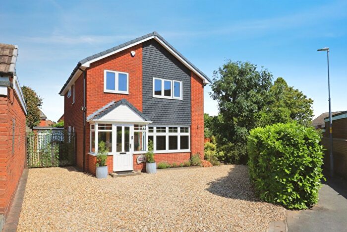 4 Bedroom Detached House For Sale In Brockeridge Close, Willenhall, WV12