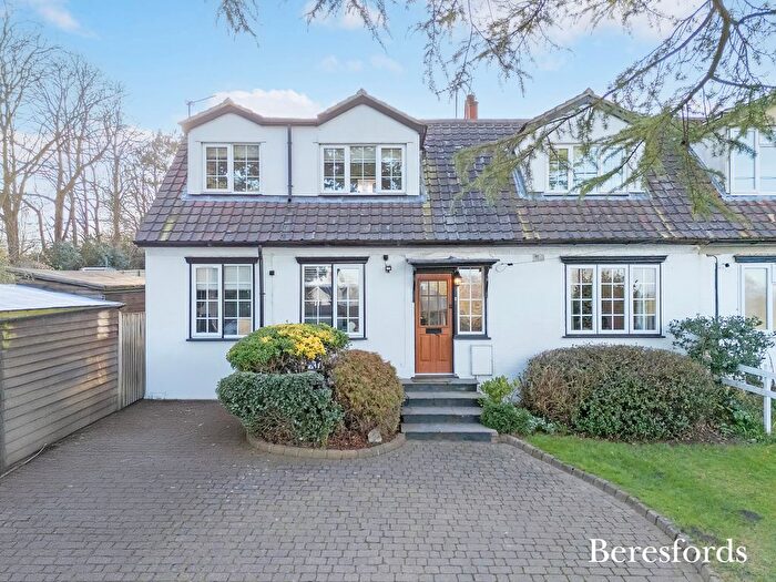 4 Bedroom Semi-Detached House For Sale In Leather Bottle Hill, Stock, CM4