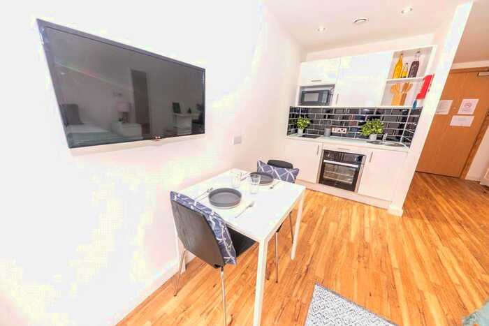 Property To Rent In The Studios, Plaza Boulevard, Liverpool, L8