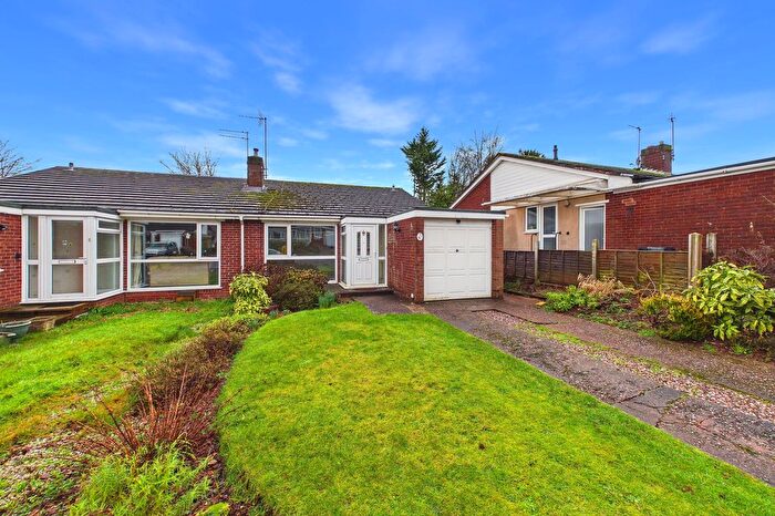 2 Bedroom Semi Detached Bungalow For Sale In Meadow Gardens, Crediton, EX17