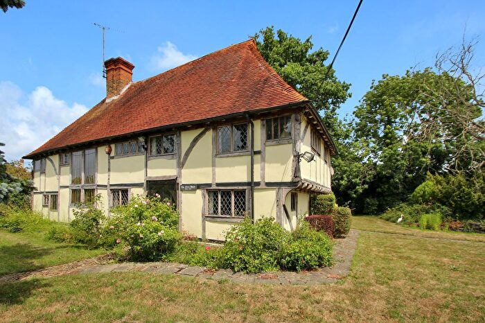 3 Bedroom Detached House For Sale In Bethersden Road, Smarden, TN27