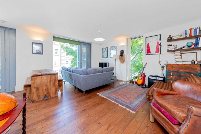 1 Bedroom Flat To Rent In Highbury Stadium Square, Highbury Stadium Square, N5