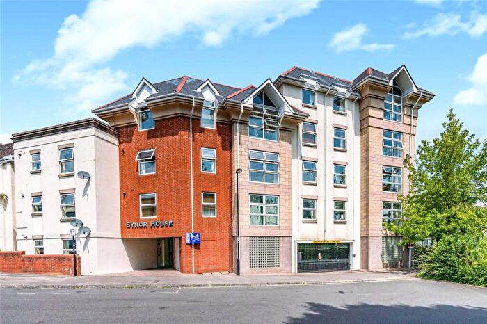2 Bedroom Flat To Rent In Synor House, Ordnance Road, Southampton, SO15