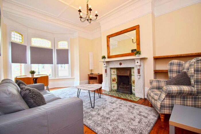 4 Bedroom Flat To Rent In Devonshire Place, Newcastle Upon Tyne, NE2