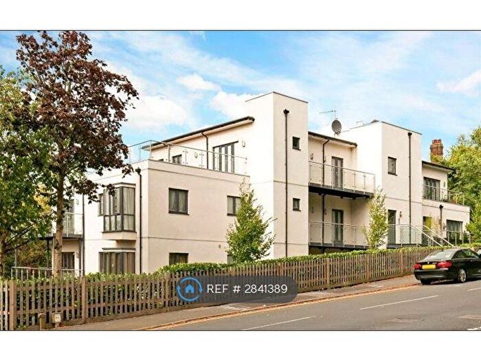 2 Bedroom Flat To Rent In Mount Harry Road, Sevenoaks, TN13