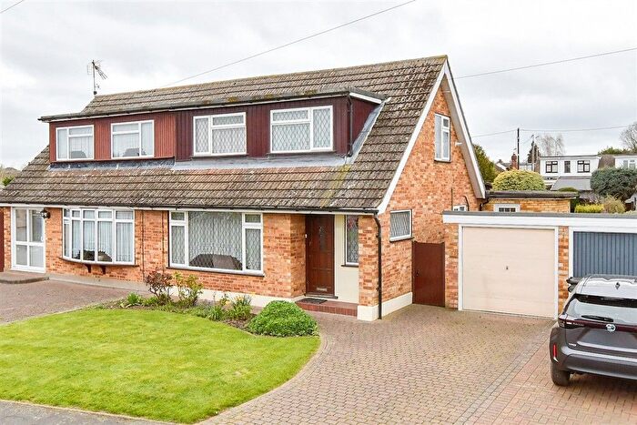 3 Bedroom Semi Detached House For Sale In Charlotte Avenue, Wickford, Essex, SS12