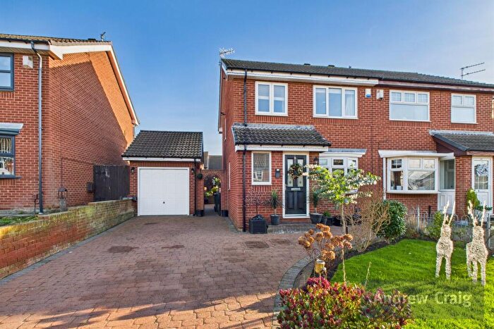 3 Bedroom Semi-Detached House For Sale In Chirton Avenue, South Shields, NE34