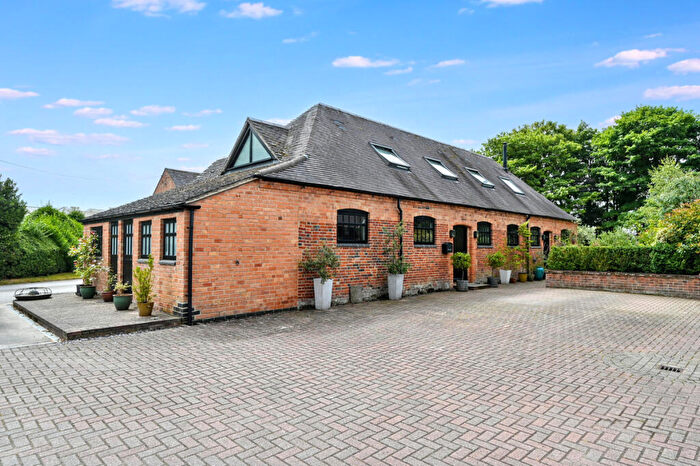 4 Bedroom Barn Conversion For Sale In Painters Lane, Ednaston, DE6