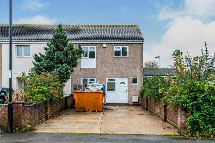 3 Bedroom End Of Terrace House To Rent In Buchanan Road, Southampton, SO16