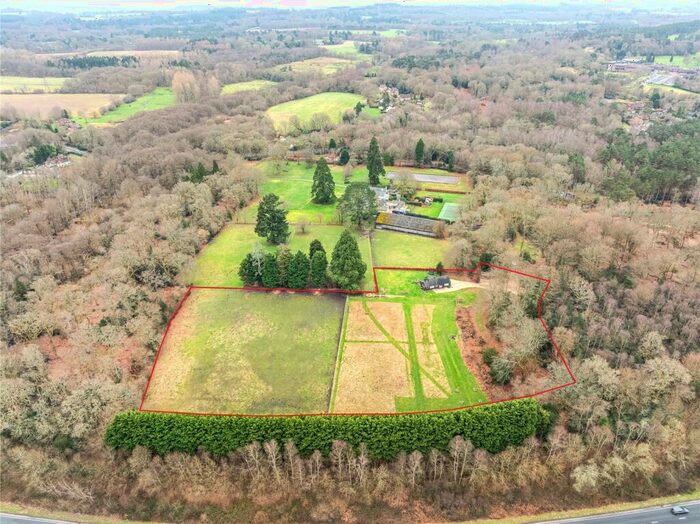 2 Bedroom Detached House For Sale In Longmoor Road, Liphook, Hampshire, GU30