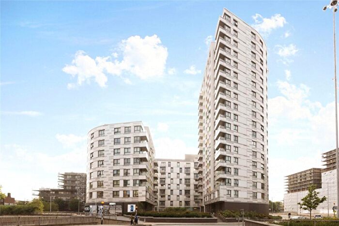 2 Bedroom Apartment For Sale In Alfred Street, Reading, Berkshire, RG1