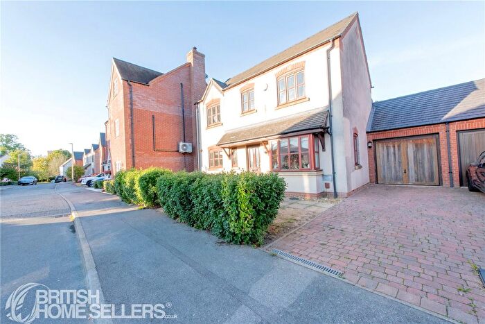 3 Bedroom Detached House For Sale In Oxenhope Way, Broughton, Milton Keynes, Buckinghamshire, MK10