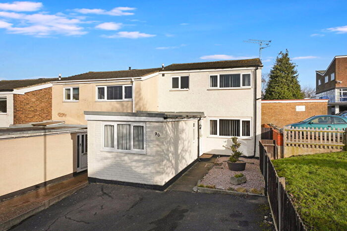 3 Bedroom End Of Terrace House For Sale In Snodhurst Avenue, Chatham, ME5