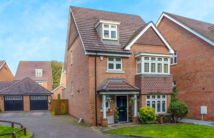 4 Bedroom Detached House For Sale In Faringdon Road, Earley, Reading, RG6