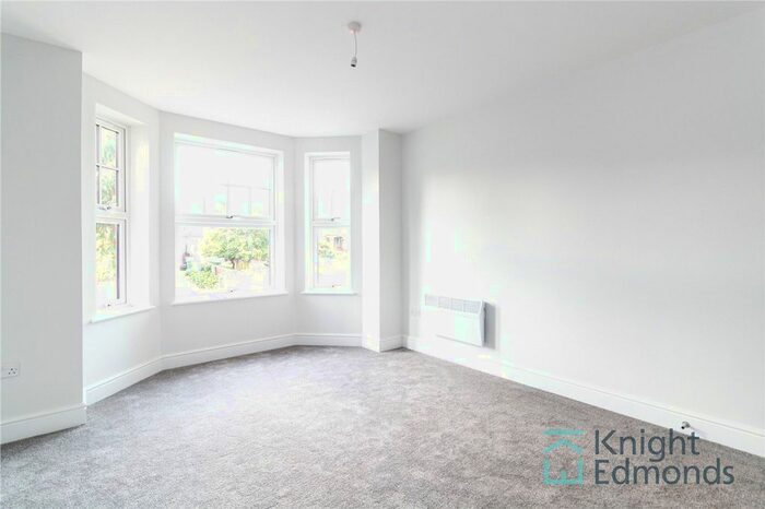 2 Bedroom Flat To Rent In Buckland Road, Maidstone, ME16