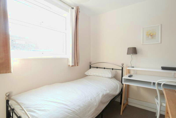 1 Bedroom House To Rent In Grace Way, Stevenage, SG1