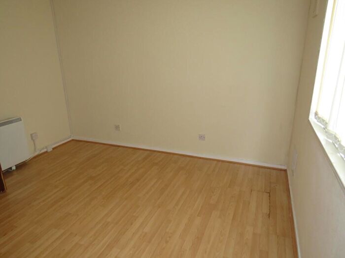 2 Bedroom Flat To Rent In Alwynn Walk, Birmingham, B23