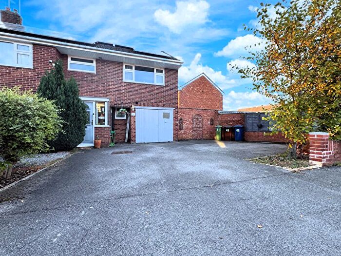 4 Bedroom Semi-Detached House For Sale In Goodmoor Crescent, Gloucester, GL3