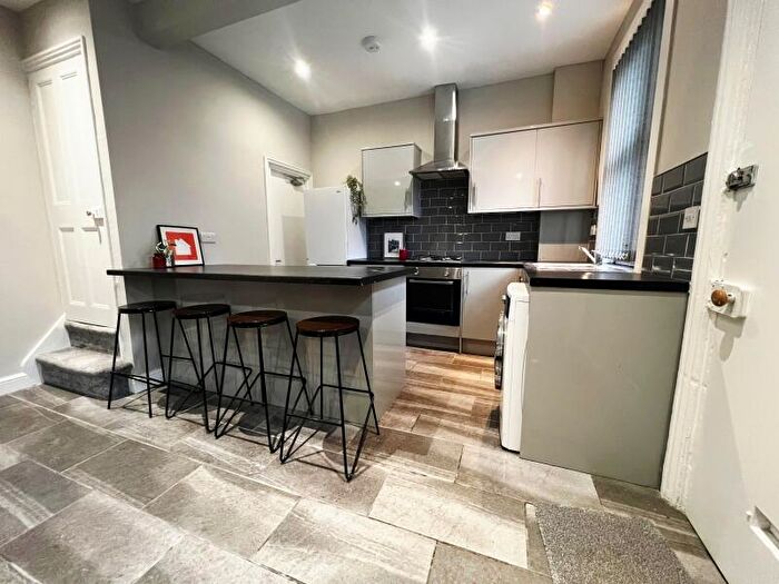 3 Bedroom End Of Terrace House To Rent In Quarry Street, Woodhouse, Leeds, LS6