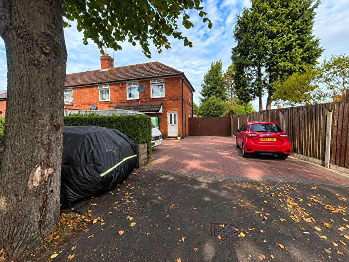 3 Bedroom Semi-Detached House To Rent In Raleigh Street, West Bromwich, B71