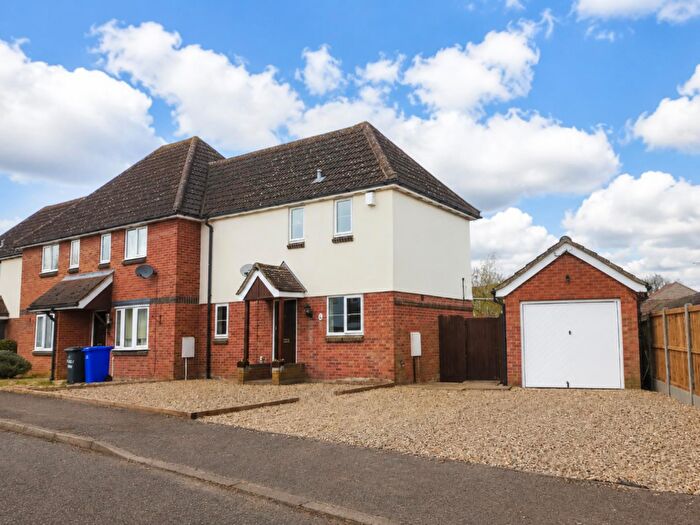 2 Bedroom Semi-Detached House To Rent In Falcon Way, Beck Row, IP28