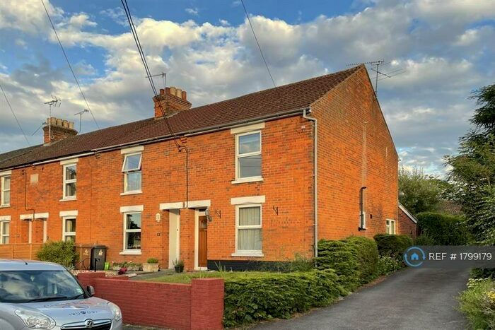 2 Bedroom End Of Terrace House To Rent In Love Lane, Andover, SP10