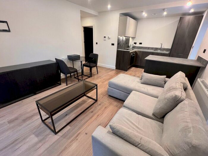 2 Bedroom Flat To Rent In Snow Hill Wharf, Shadwell Street, Birmingham, B4