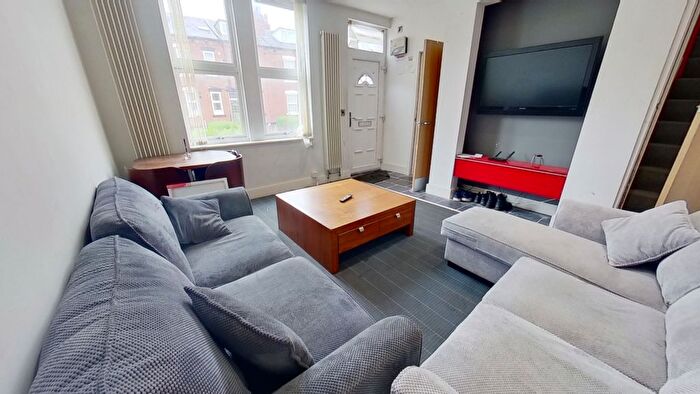 4 Bedroom Terraced House To Rent In Graham Street, Burley, Leeds, West Yorkshire, LS4